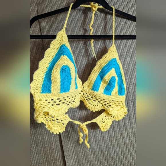 Crochet Bikini top - Picture 3 of 7